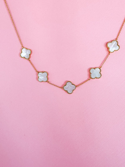 Delighted Quatrefoil Gold Necklace