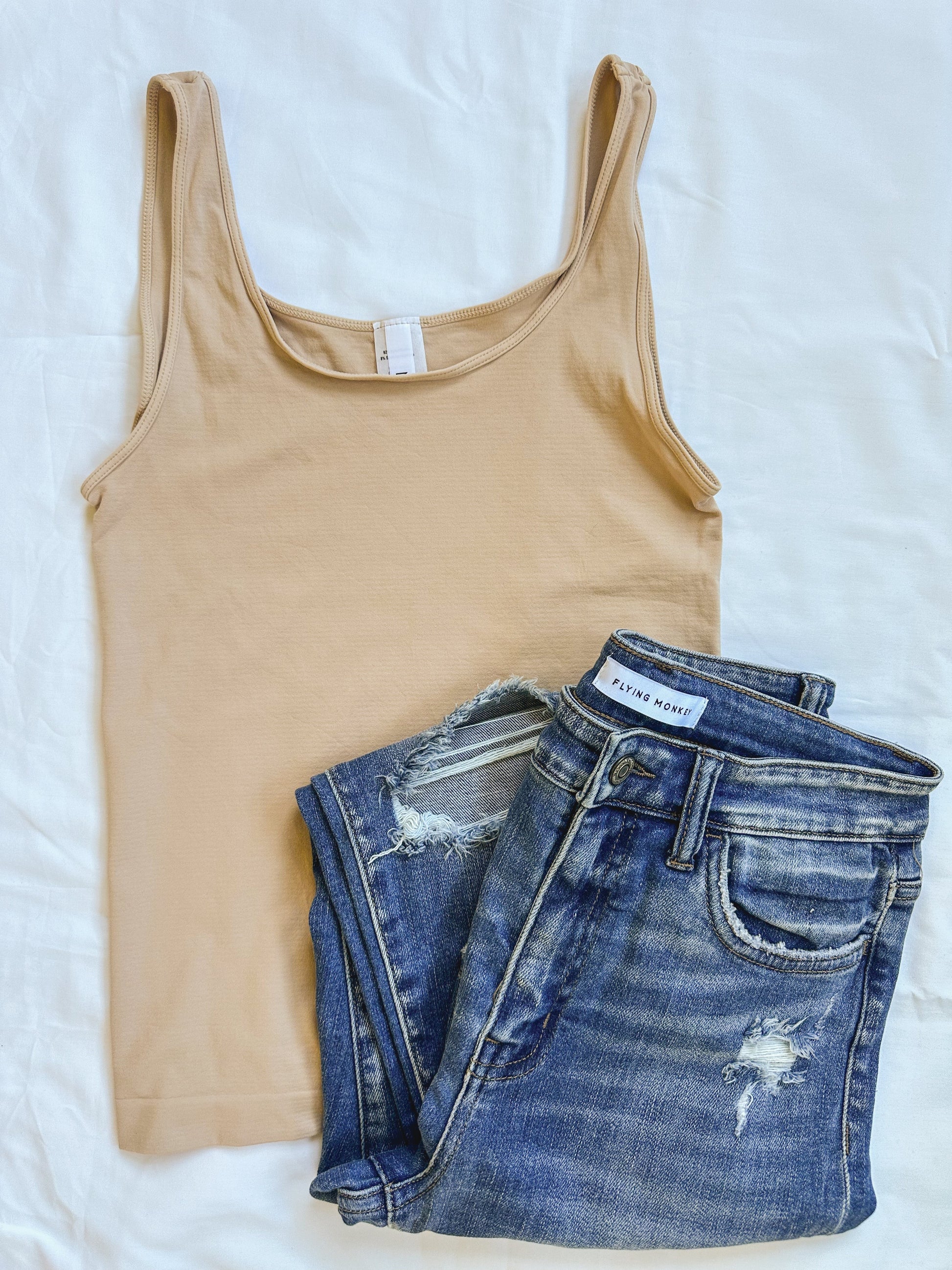 Nora Seamless Short Tank Top - Iced Latte – Daisy Helen Boutique