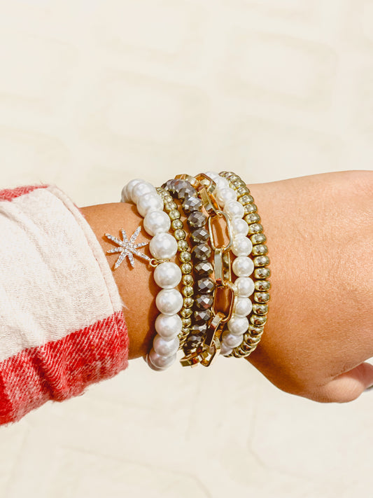 Cream Pearl Bracelet Set