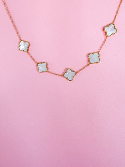 Delighted Quatrefoil Gold Necklace